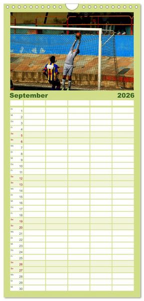 Produktbild: Familienplaner 2026 - Leidenschaft Fu&szlig;ball mit 5 Spalten (Wandkalender, 21 x 45 cm) CALVENDO