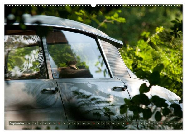 Produktbild: Citro&euml;n DS - G&ouml;ttin in wei&szlig; (Wandkalender 2026 DIN A2 quer), CALVENDO Monatskalender