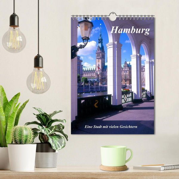Produktbild: Hamburg - Eine Stadt mit vielen Gesichtern (Wandkalender 2026 DIN A4 hoch), CALVENDO Monatskalender