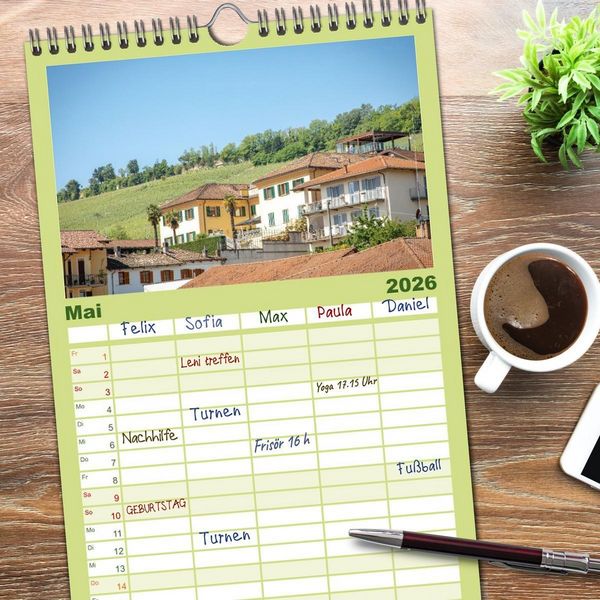 Produktbild: Familienplaner 2026 - Barolo in den H&uuml;geln des Langhe mit 5 Spalten (Wandkalender, 21 x 45 cm) CALVENDO