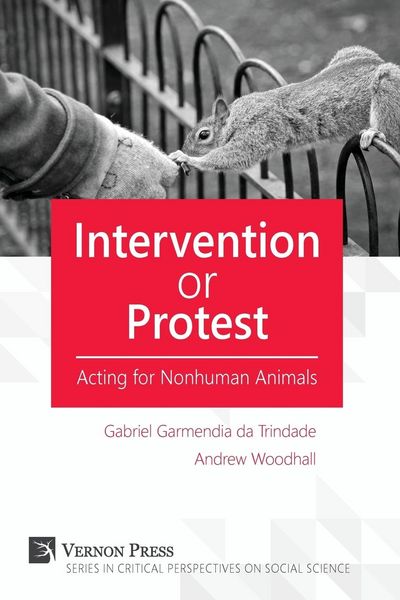 Produktbild: Intervention or Protest