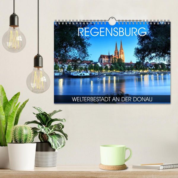Produktbild: Regensburg - Welterbestadt an der Donau (Wandkalender 2026 DIN A4 quer), CALVENDO Monatskalender