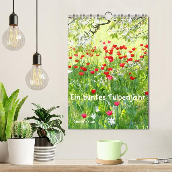 Produktbild: Ein buntes Tulpenjahr (Wandkalender 2026 DIN A4 hoch), CALVENDO Monatskalender