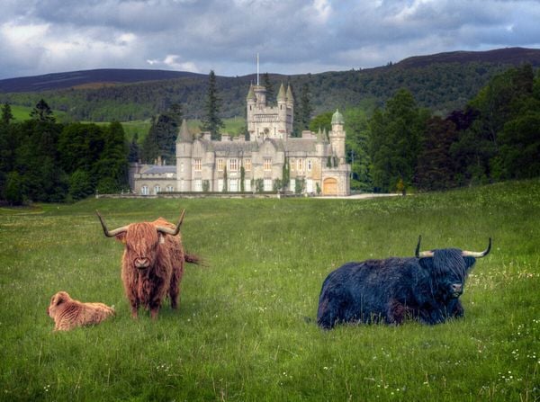 Produktbild: CALVENDO Puzzle Schloss Balmoral | 2000 Teile Lege-Gr&ouml;&szlig;e 90x67cm Foto-Puzzle f&uuml;r gl&uuml;ckliche Stunden