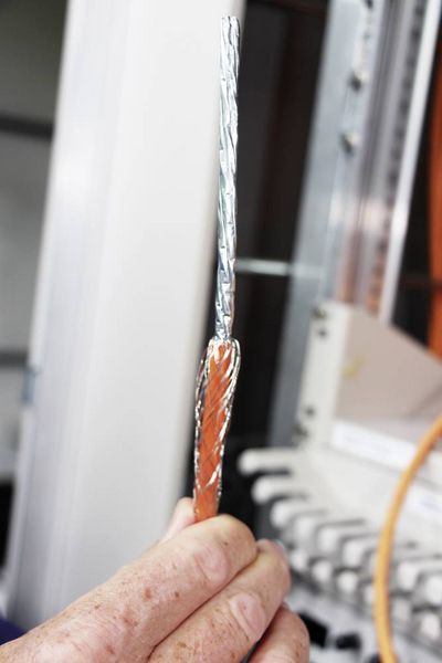 Produktbild: WEICON TOOLS 10033530 Data-Strip No.30 Kabelentmanteler Geeignet f&uuml;r Datenkabel, Telefonleitungen, Steuerleitungen