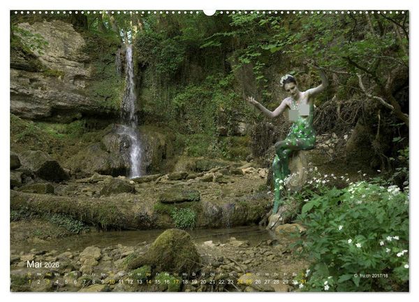 Produktbild: BODYPAINTING AM WASSERFALL VON LINN (Wandkalender 2026 DIN A2 quer), CALVENDO Monatskalender