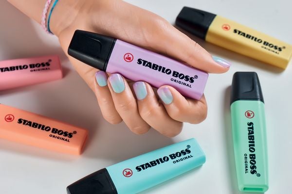 Produktbild: STABILO Textmarker -   BOSS ORIGINAL Pastel - 4er Pack - Hauch von Minzgr&uuml;n, rosiges Rouge, Schimmer von Lila, zartes T&uuml;rkis