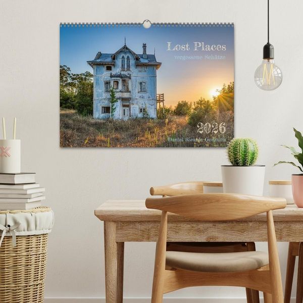 Produktbild: Lost Places - vergessene Sch&auml;tze (Wandkalender 2026 DIN A3 quer), CALVENDO Monatskalender