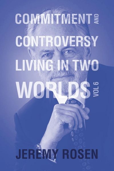 Produktbild: Commitment and Controversy Living in Two Worlds