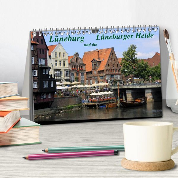 Produktbild: L&uuml;neburg und die L&uuml;neburger Heide (Tischkalender 2026 DIN A5 quer), CALVENDO Monatskalender