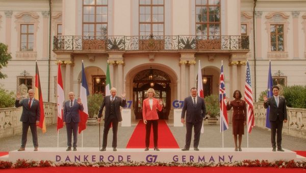 Produktbild: Tanz der Titanen