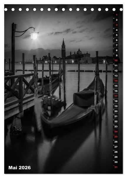 Produktbild: STADTBILDER Monochrome Momente (Tischkalender 2026 DIN A5 hoch), CALVENDO Monatskalender