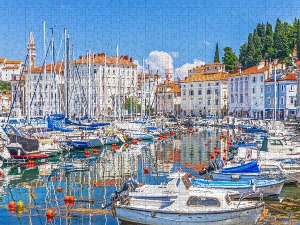 CALVENDO Puzzle Yachthafen von Piran mit Blick auf die malerische Altstadt mit dem Kirchturm von St. Georg in Slowenien | 1000 Teile Lege-Größe 64x48cm Foto-Puzzle für glückliche Stunden