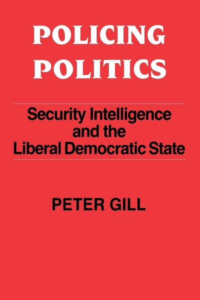 Produktbild: Policing Politics