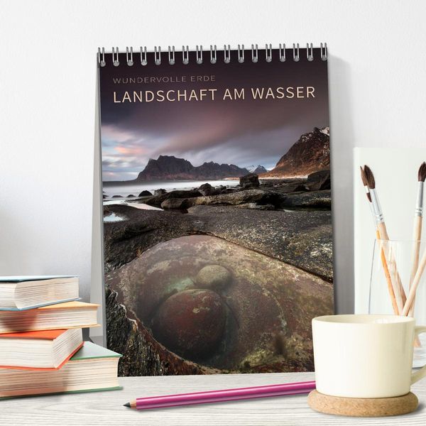 Produktbild: LANDSCHAFT AM WASSER (Tischkalender 2026 DIN A5 hoch), CALVENDO Monatskalender