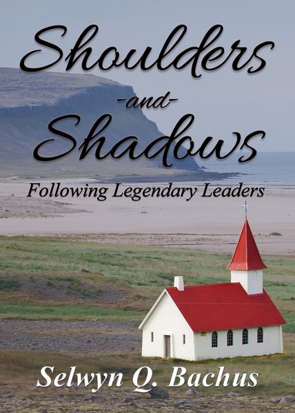 Produktbild: Shoulders and Shadows