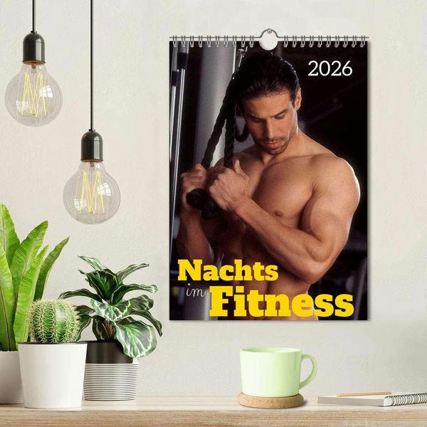 Produktbild: Nachts im Fitness (Wandkalender 2026 DIN A4 hoch), CALVENDO Monatskalender