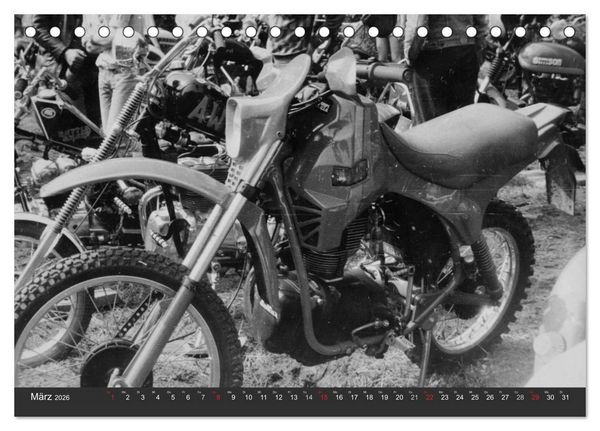 Produktbild: east Rider - Biker und Bikes aus der DDR (Tischkalender 2026 DIN A5 quer), CALVENDO Monatskalender