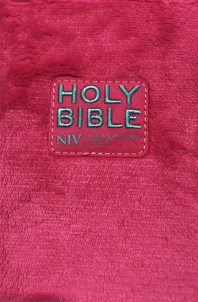Produktbild: NIV Pocket Fluffy Pink Bible