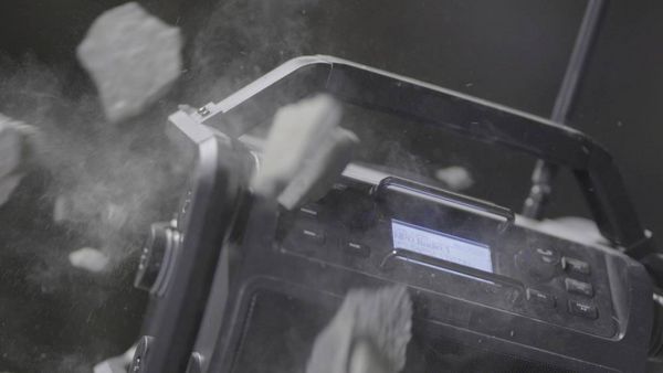 Produktbild: PerfectPro RockPro Baustellenradio DAB+, UKW AUX, Bluetooth&reg;, USB Akku-Ladefunktion, spritzwassergesch&uuml;tzt, staubdicht, sto&szlig;fest