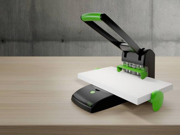 Produktbild: Novus Office 025-0651 Blocklocher 60-B2200RENEW Schwarz/Gr&uuml;n max. Einstellformat: DIN A4 200 Bl. (80 g/m&sup2;)