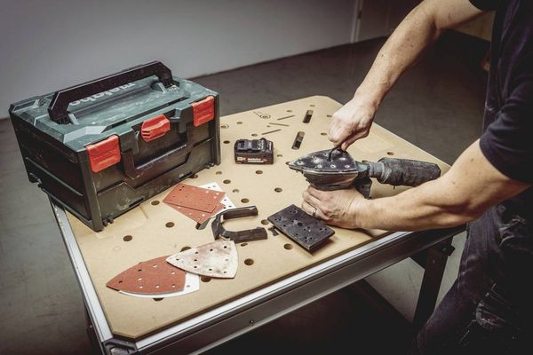 Produktbild: Metabo SM 18 LTX BL 602089840 Multischleifer b&uuml;rstenlos, inkl. Koffer, ohne Akku, ohne Ladeger&auml;t 18 V 100 x 150 mm