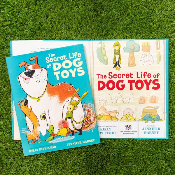 Produktbild: The Secret Life of Dog Toys