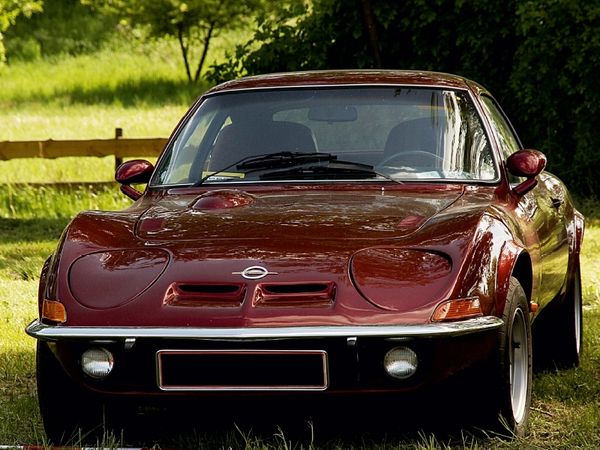 Produktbild: CALVENDO Puzzle Opel GT | 1000 Teile Lege-Gr&ouml;&szlig;e 64x48cm Foto-Puzzle f&uuml;r gl&uuml;ckliche Stunden