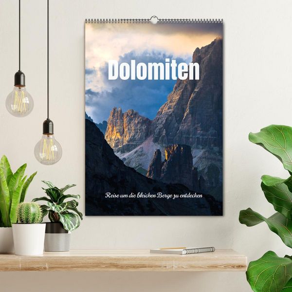 Produktbild: Dolomiten - Reise um die bleichen Berge zu entdecken (Wandkalender 2026 DIN A2 hoch), CALVENDO Monatskalender