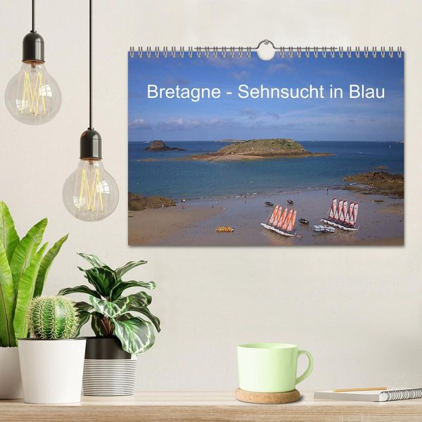Produktbild: Bretagne - Sehnsucht in Blau (Wandkalender 2026 DIN A4 quer), CALVENDO Monatskalender