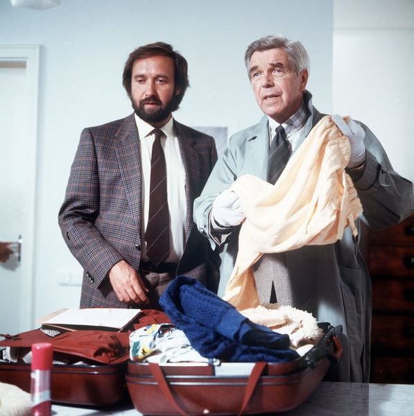Produktbild: Tatort Berlin - Kommissar Hans Georg B&uuml;low (Heinz Drache) - Gesamtedition (Alle 6 F&auml;lle) (Fernsehjuwelen) [3 DVDs]