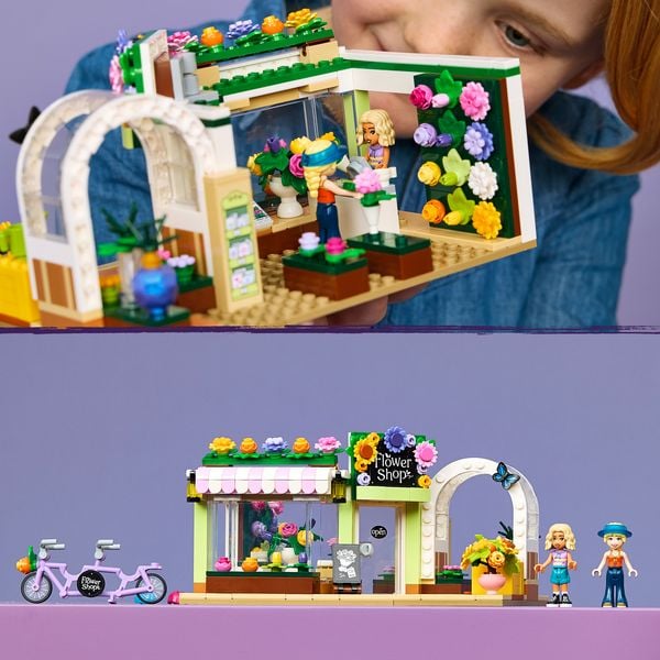 Produktbild: LEGO Friends 42693 Kreativer Blumenladen, Bauset mit 2 Spielfiguren und Zubeh&ouml;r