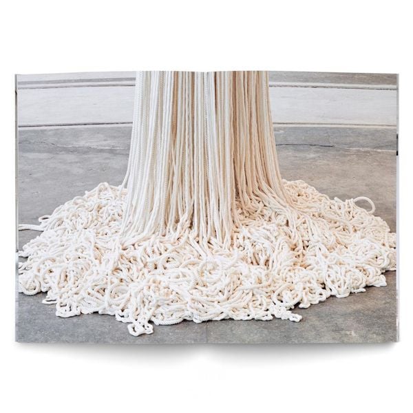 Produktbild: Sheila Hicks. a little bit of a lot of things