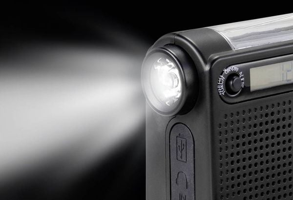Renkforce RF-CR-200 Kofferradio UKW, MW, KW Notfallradio wiederaufladbar, Solarpanel, Handkurbel, Weckfunktion, Taschenlampe Schwarz