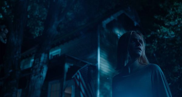 Produktbild: What Lies Below