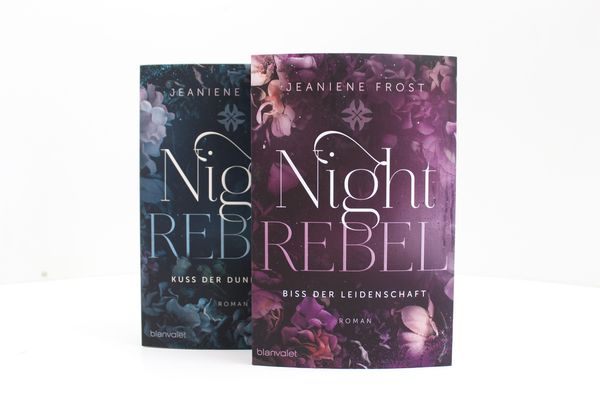 Produktbild: Night Rebel 1 - Kuss der Dunkelheit