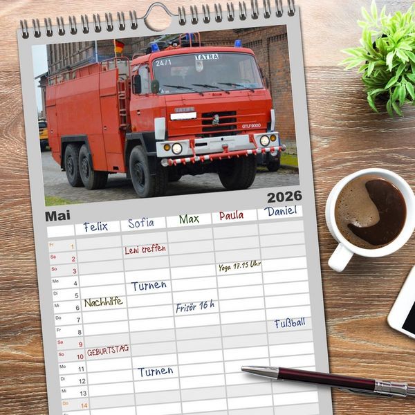 Produktbild: Familienplaner 2026 - Einsatzfahrzeuge der DDR mit 5 Spalten (Wandkalender, 21 x 45 cm) CALVENDO