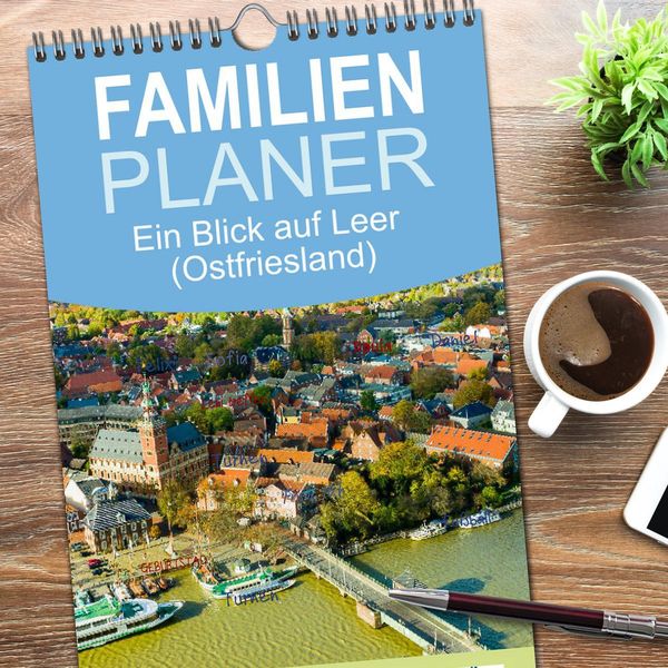 Produktbild: Familienplaner 2026 - Ein Blick auf Leer (Ostfriesland) mit 5 Spalten (Wandkalender, 21 x 45 cm) CALVENDO