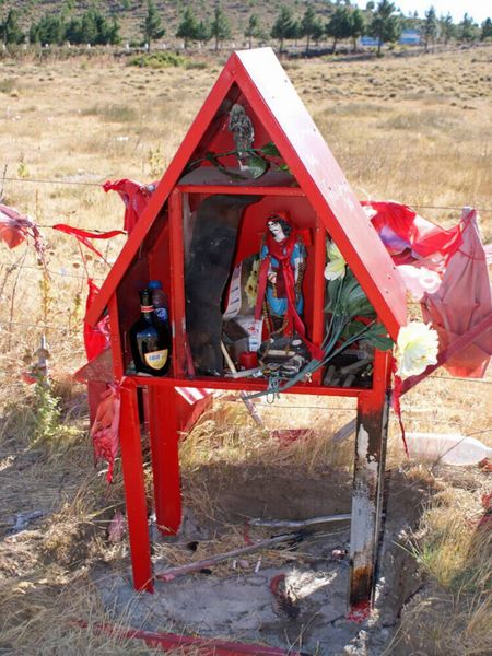 Produktbild: CALVENDO Puzzle Stra&szlig;enaltar in Patagonien | 1000 Teile Lege-Gr&ouml;&szlig;e 64x48cm Foto-Puzzle f&uuml;r gl&uuml;ckliche Stunden