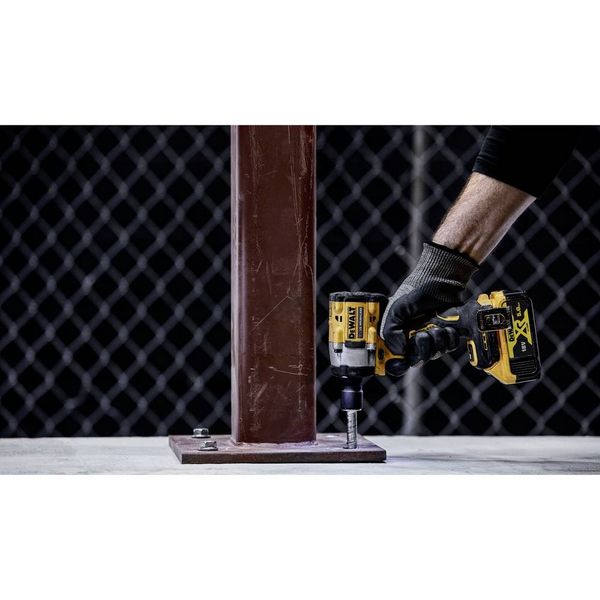 Produktbild: DEWALT DCF921NT-XJ Akku-Schlagschrauber