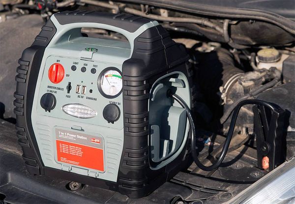Produktbild: HP Autozubeh&ouml;r Schnellstartsystem 7 in1 Power Pack 900A 20717 Starthilfestrom (12 V)=400A 12 V-Ausgang 2x, Ladezustandsanzeige