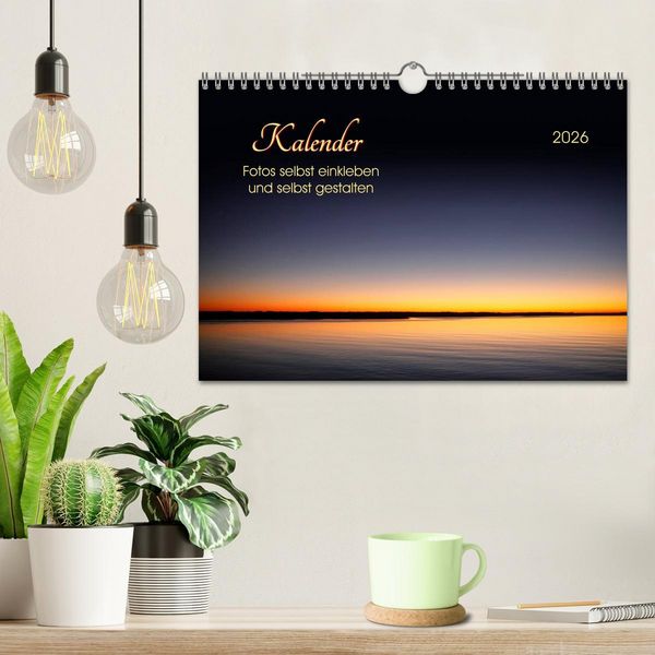 Produktbild: Kalender - Fotos selbst einkleben und selbst gestalten (Wandkalender 2026 DIN A4 quer), CALVENDO Monatskalender
