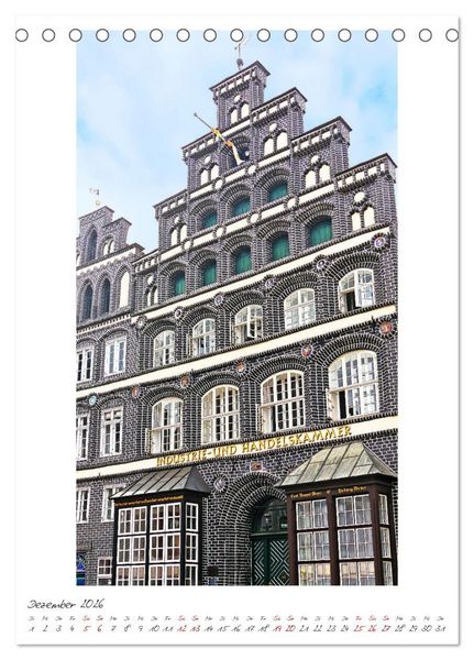 Produktbild: Idyllisches L&uuml;neburg. Historische Fassaden und Giebel der Salz- und Hansestadt (Tischkalender 2026 DIN A5 hoch), CALVENDO Monatskalender