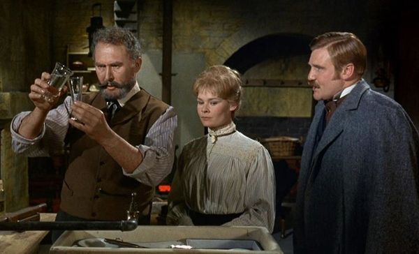 Produktbild: Sherlock Holmes&lsquo; gr&ouml;&szlig;ter Fall (Study in Terror) / Spannende Jagd auf Jack the Ripper mit absoluter Starbesetzung + Bonusfilm: DER MIETER (Pidax Film-Klassiker)
