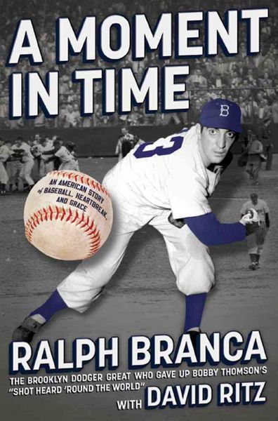 Produktbild: A Moment in Time: An American Story of Baseball, Heartbreak, and Grace