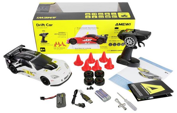Produktbild: Amewi Corvette C6.R Drift Car Wei&szlig; Brushed 1:18 RC Modellauto Elektro Drift Allradantrieb (4WD) RtF 2,4 GHz inkl. Akku und Ladekabel, Spar-Set