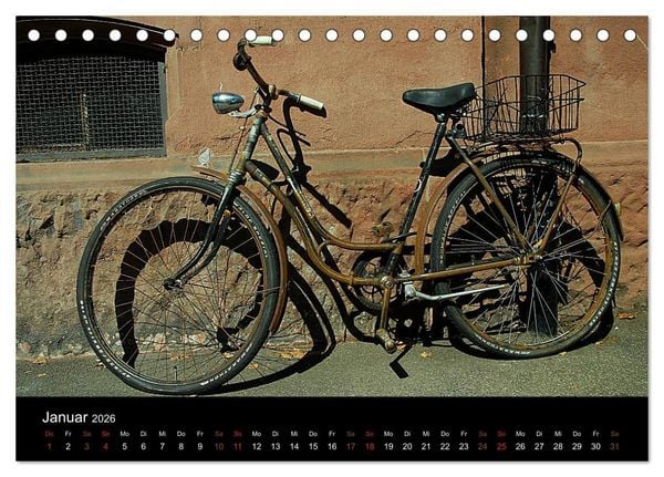 Produktbild: Mit dem Fahrrad durch 2026 (Tischkalender 2026 DIN A5 quer), CALVENDO Monatskalender