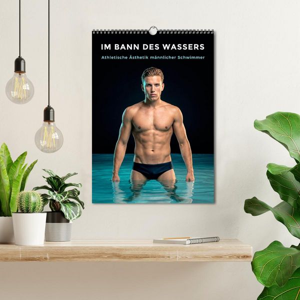 Produktbild: Im Bann des Wassers - Athletische &Auml;sthetik m&auml;nnlicher Schwimmer (Wandkalender 2027 DIN A3 hoch), CALVENDO Monatskalender