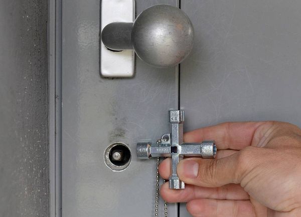 Produktbild: C.K T4455 Schaltschrankschl&uuml;ssel 12 in 1 Schaltschrankschl&uuml;ssel Zinkdruckguss 1St.