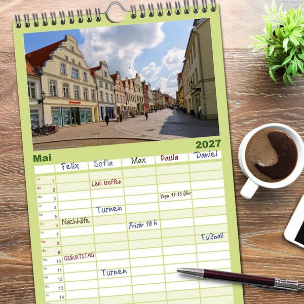 Produktbild: Familienplaner 2027 - Unser sch&ouml;nes Wismar mit 5 Spalten (Wandkalender, 21 x 45 cm) CALVENDO